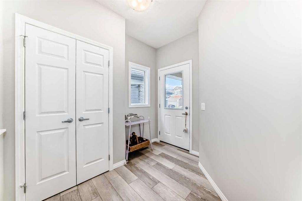 Picture for 73 Lucas Heights NW