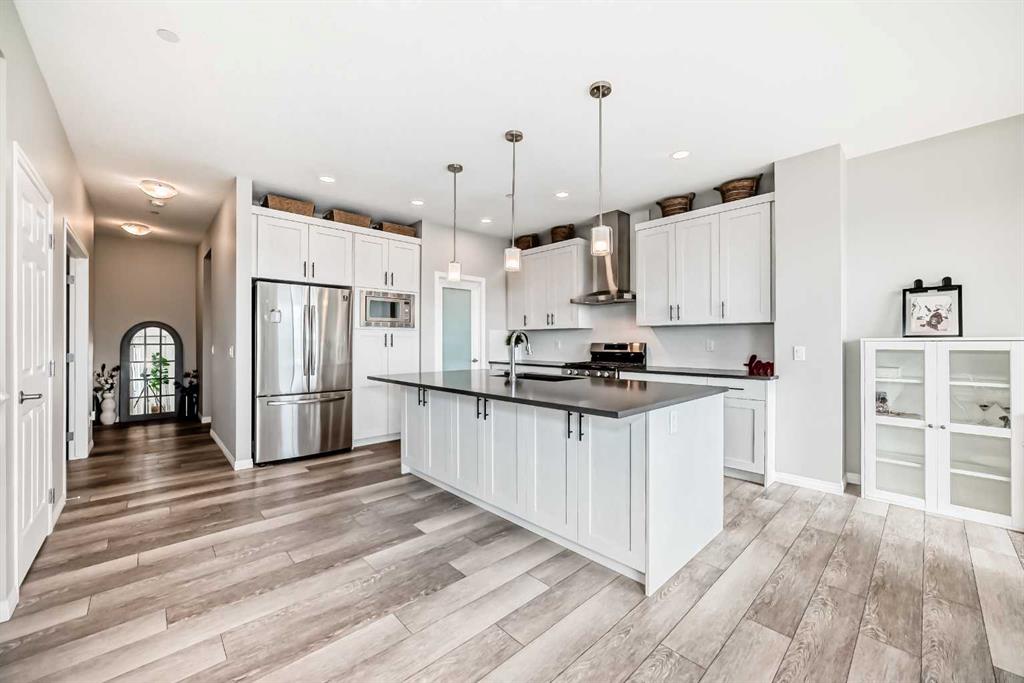 Picture for 73 Lucas Heights NW
