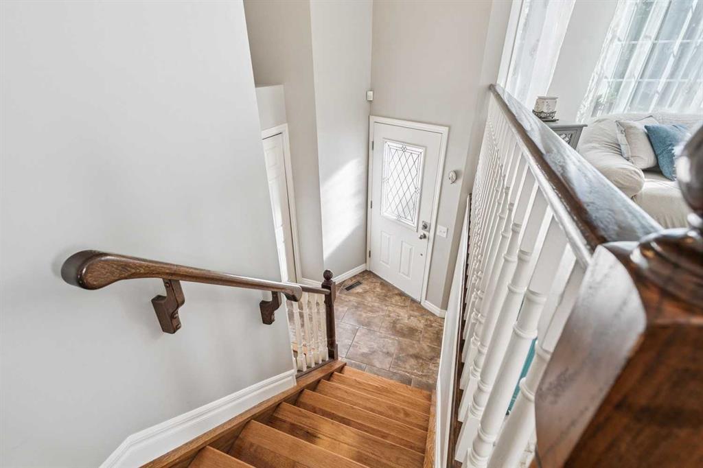Picture for 65 Shawinigan Way SW