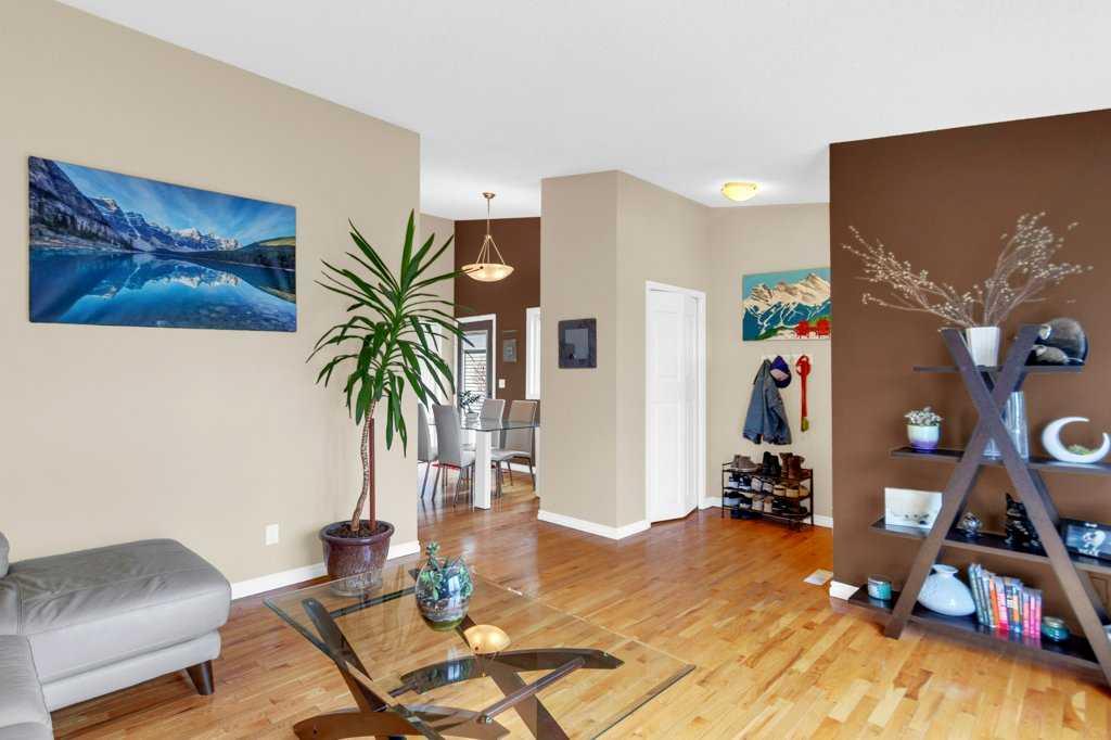 Picture for 52 Strathclair Rise SW