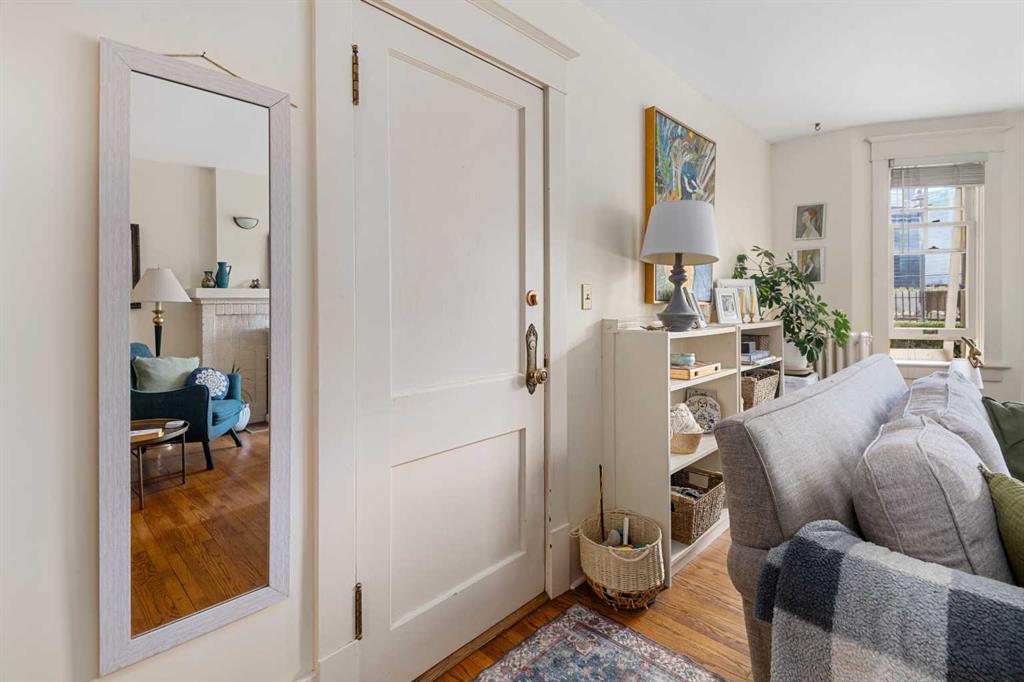 Picture for 2, 904 Memorial Drive NW