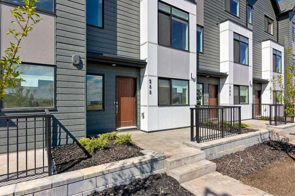Picture for 293 Dieppe Drive SW