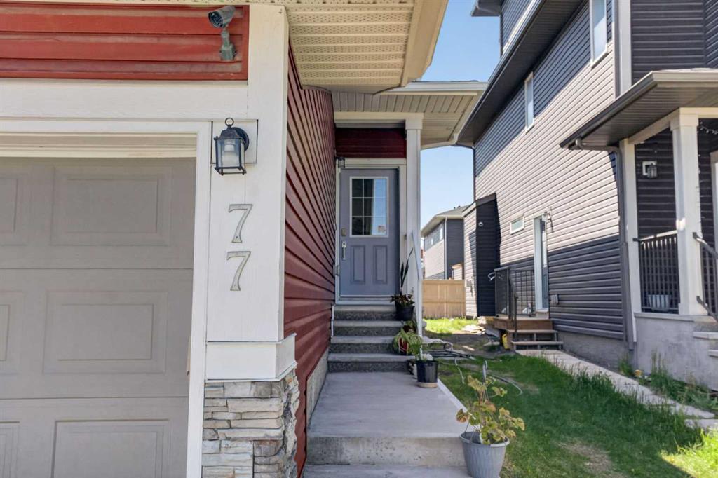 Picture for 77 Saddlestone Place NE