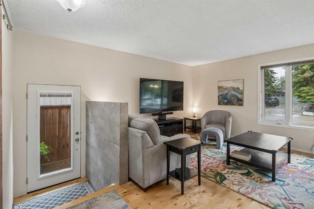 Picture for 1403 104 Avenue SW