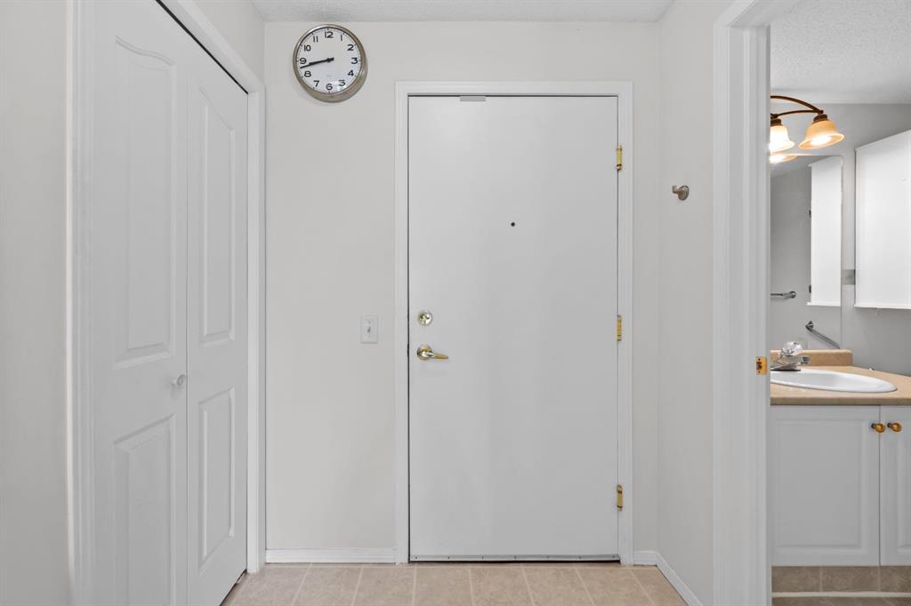 Picture for 325, 5000 Somervale Court SW