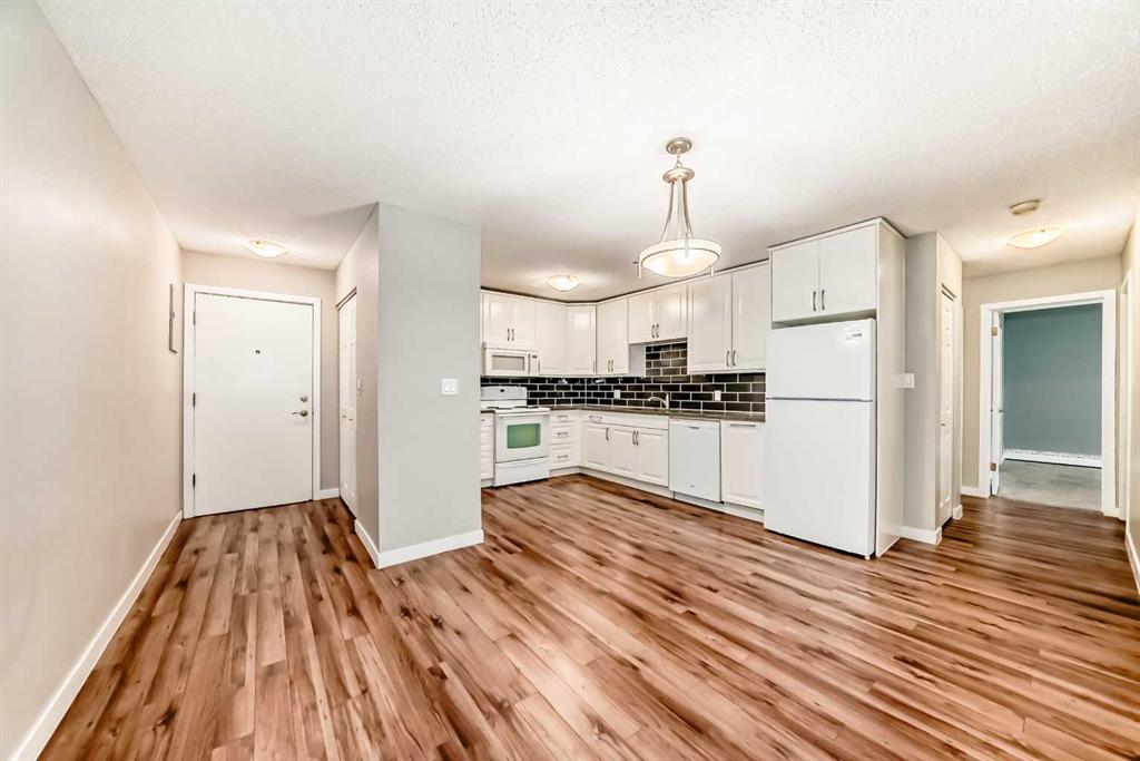 Picture for 210, 1001 68 Avenue SW https://www.cirrealty.ca/reb/creb/46/A2265746_13.jpg