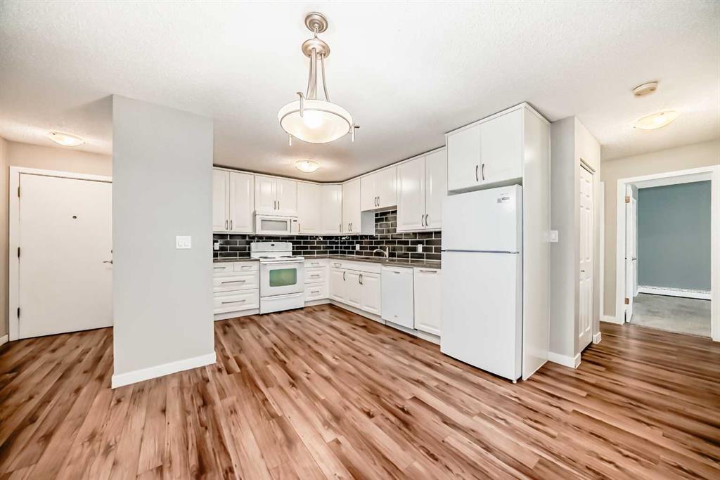Picture for 210, 1001 68 Avenue SW https://www.cirrealty.ca/reb/creb/46/A2265746_8.jpg