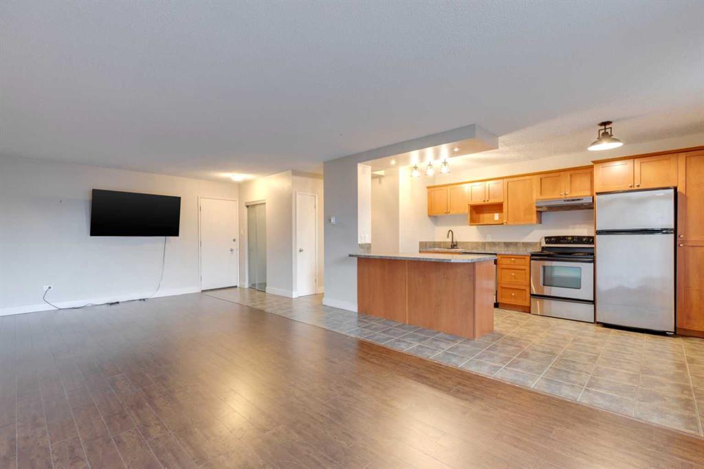 Picture for 402, 1027 Cameron Avenue SW