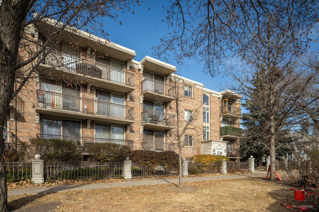 Picture for 406, 1420 Memorial Drive NW