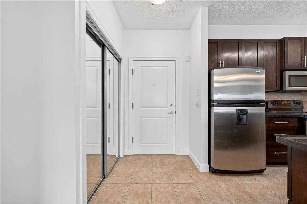 Picture for 103, 88 Arbour Lake Road NW