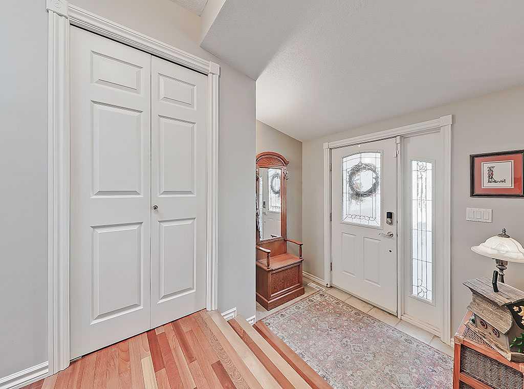 Picture for 405 6 Avenue SW