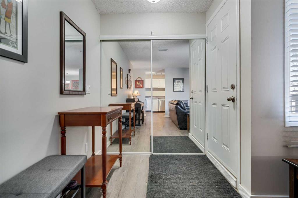 Picture for 71 Cedar Springs Gardens SW