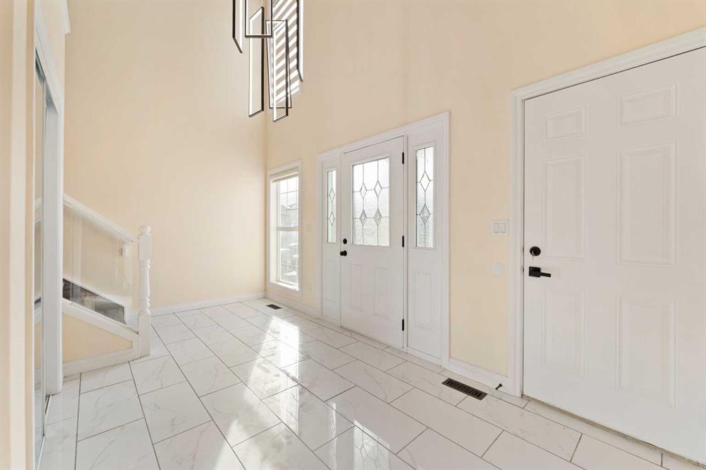 Picture for 20 Sherwood Circle NW