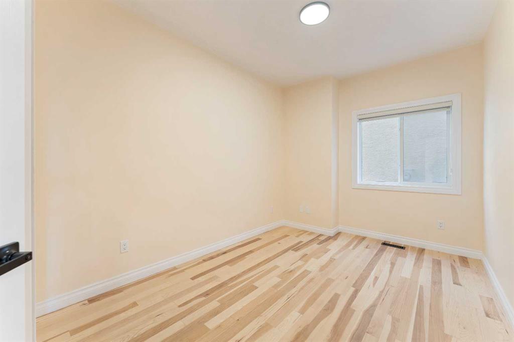 Picture for 20 Sherwood Circle NW