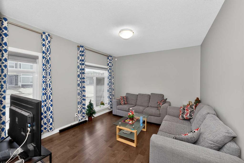 Picture for 1072 Cornerstone Street NE