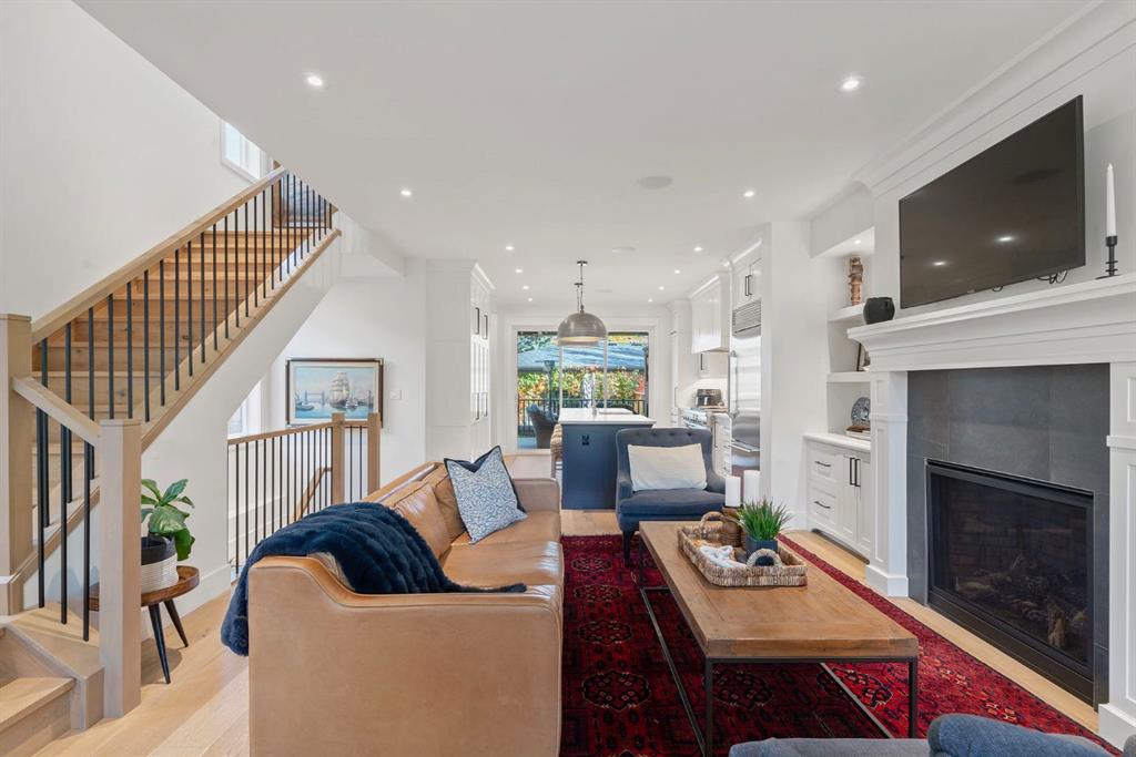 Picture for 2818 36 Street SW