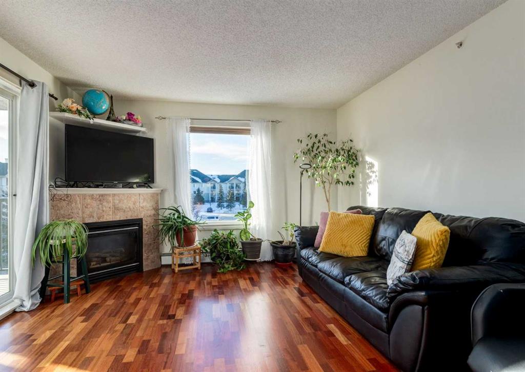 Picture for 2322, 2371 Eversyde Avenue SW