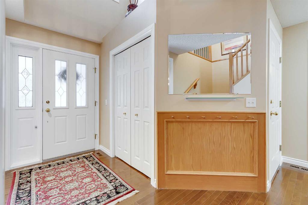 Picture for 86 Sunvista Close SE