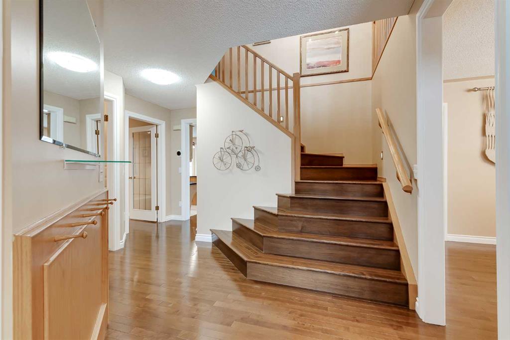 Picture for 86 Sunvista Close SE