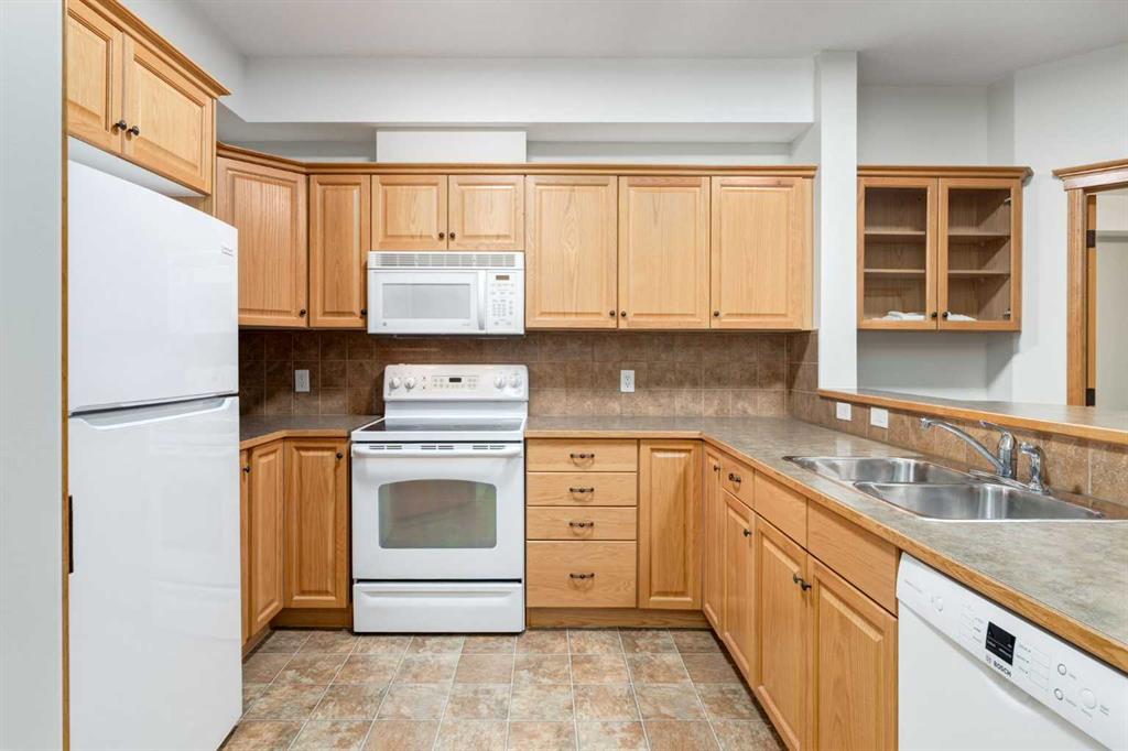 Picture for 355, 15 Everstone Drive SW