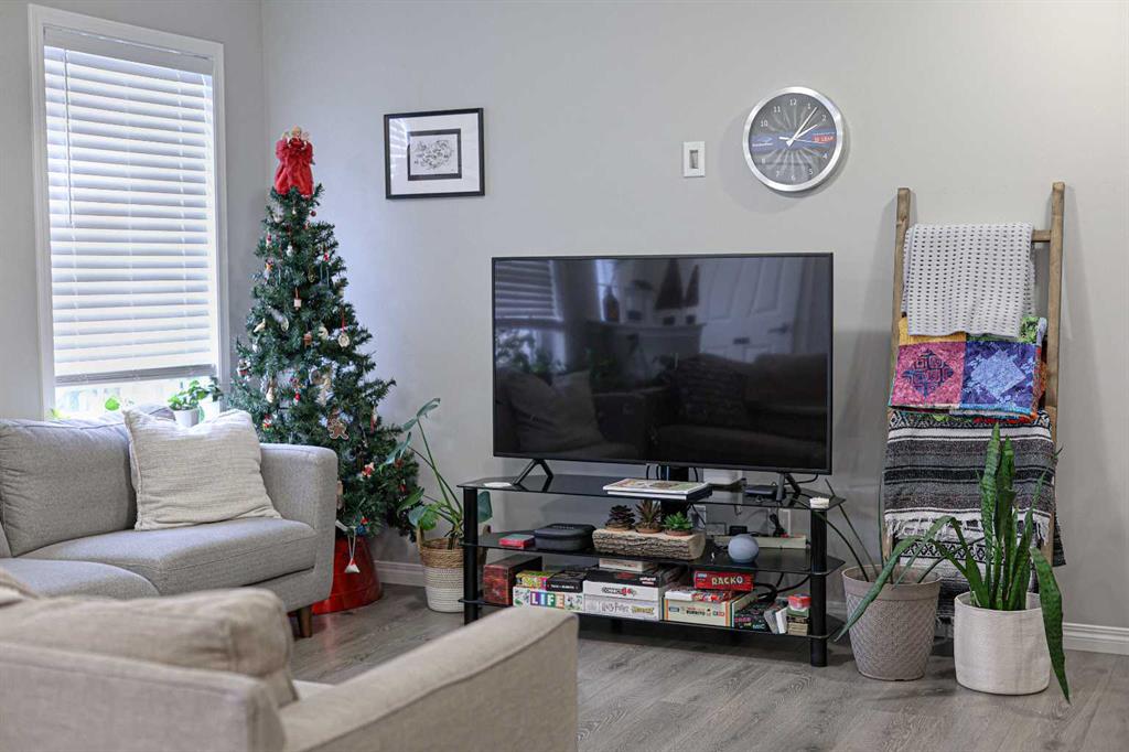 Picture for 231 Windford Crescent SW