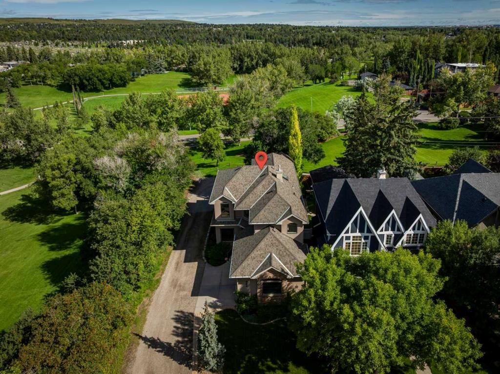 Picture for 664 29 Avenue NW