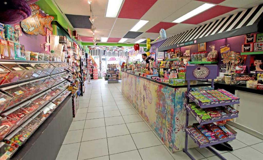 Picture for 205 10 Street NW