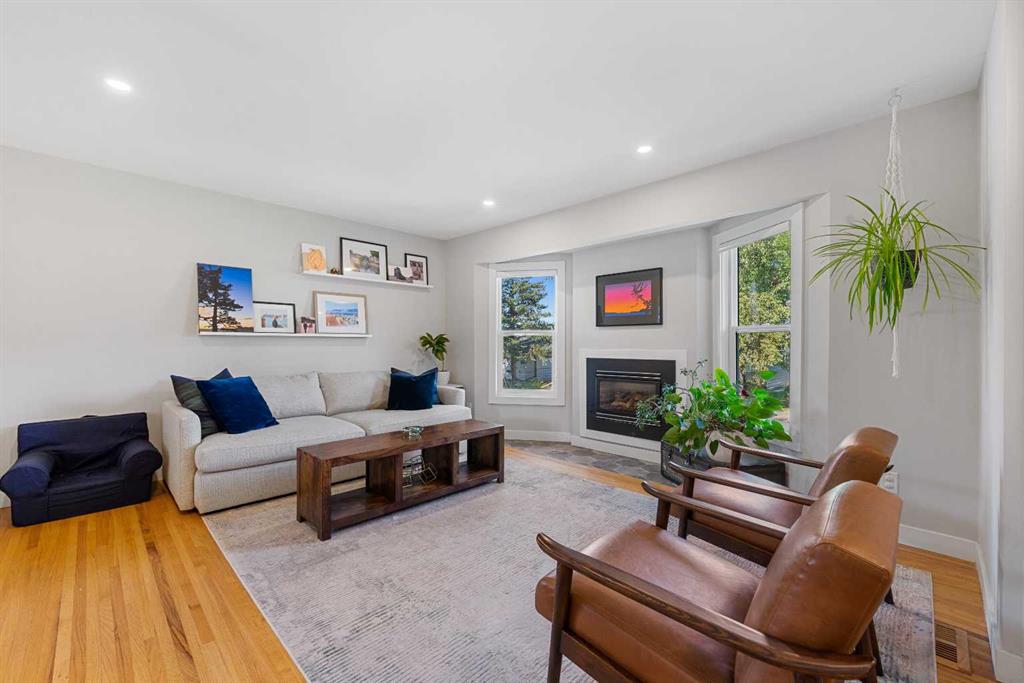 Picture for 15 Fielding Drive SE