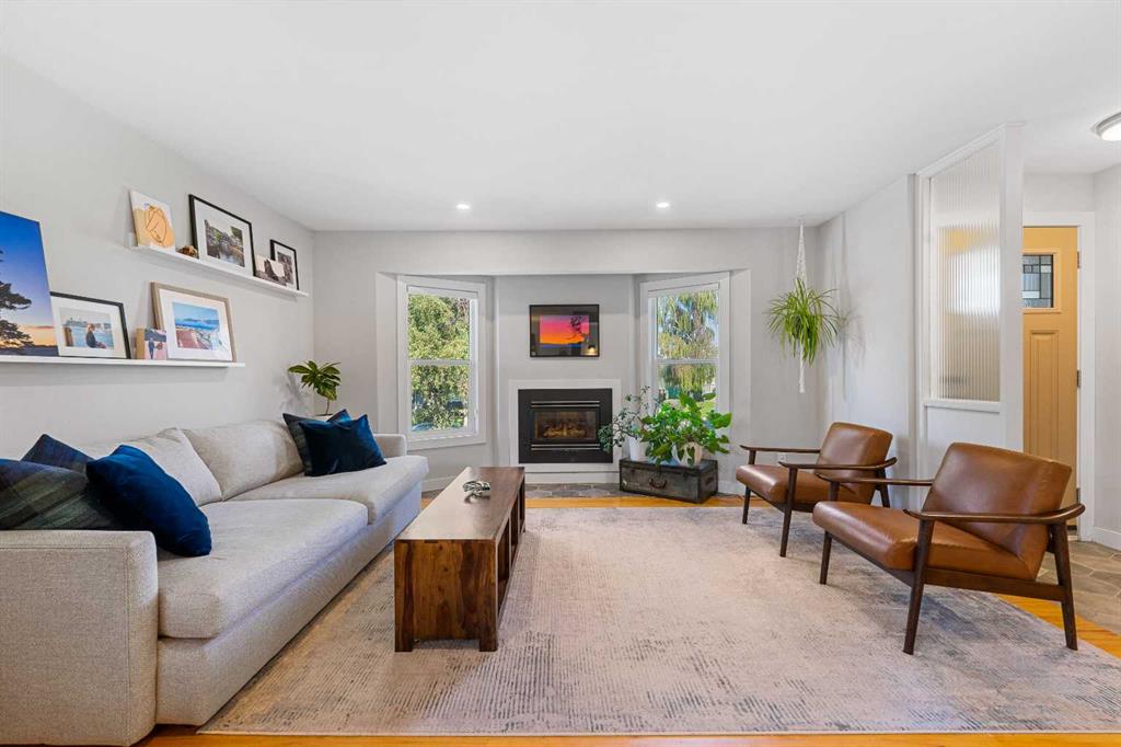 Picture for 15 Fielding Drive SE