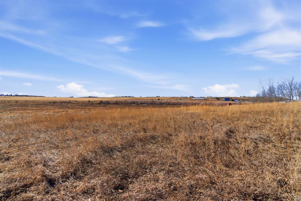 Picture for 306085 92 Street E