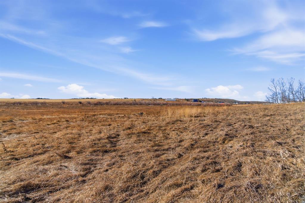 Picture for 306085 92 Street E