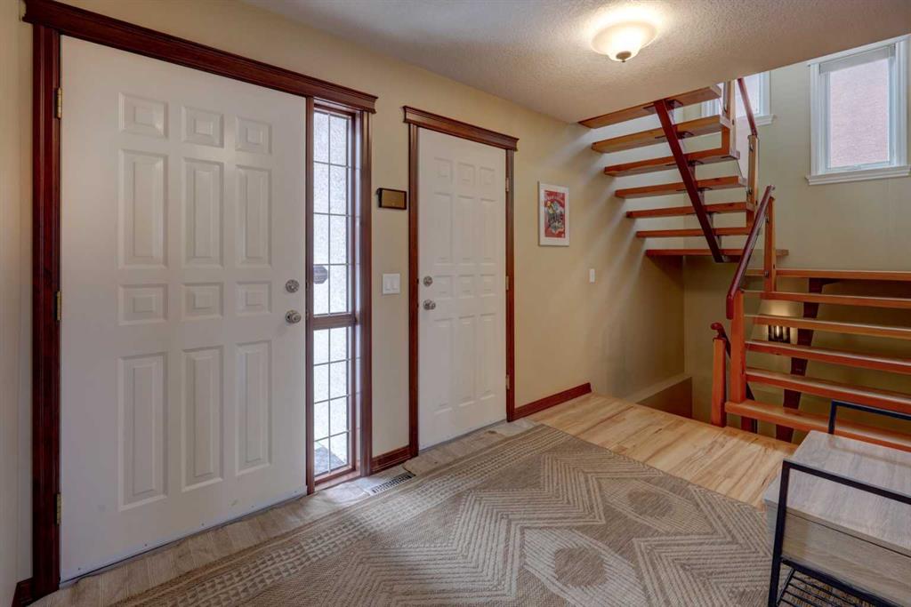 Picture for 66 Scimitar Point NW