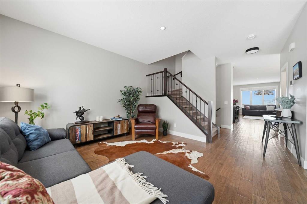 Picture for 1626B 41 Street SW