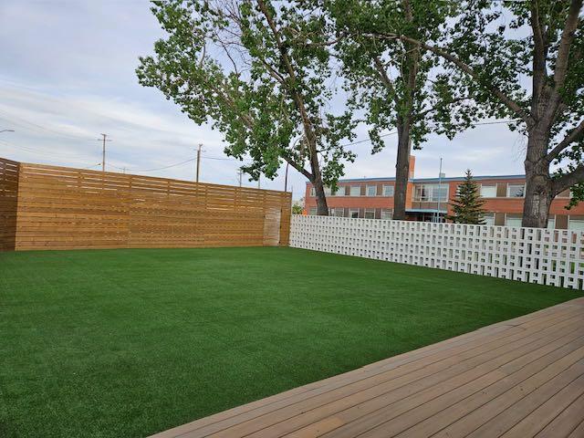 Picture for 340 50 Avenue SE