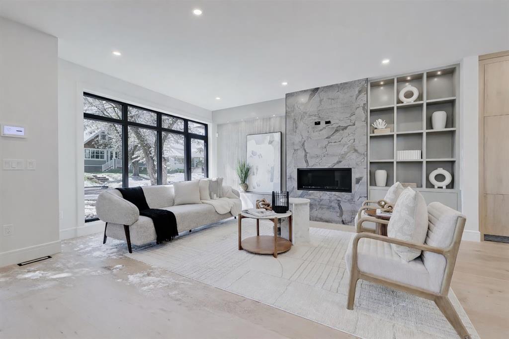 Picture for 2838 34 Street SW