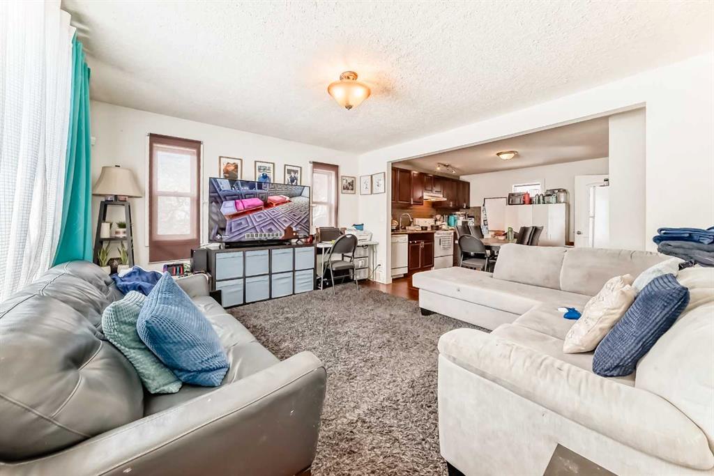 Picture for 2428 3 Avenue NW