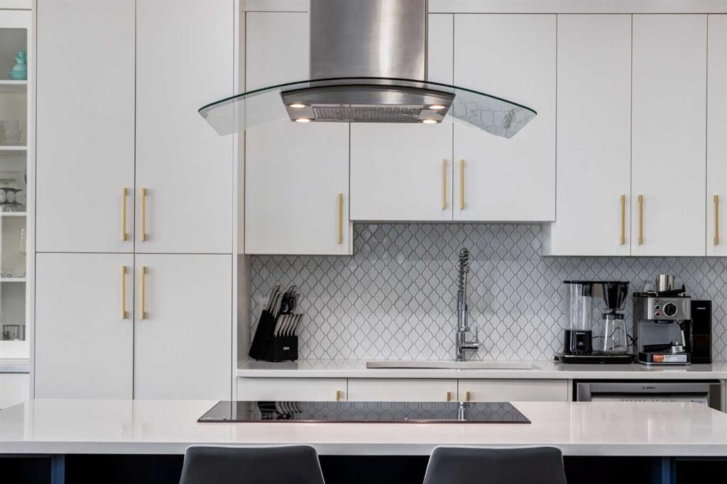 Picture for 305 Kinniburgh Cove 