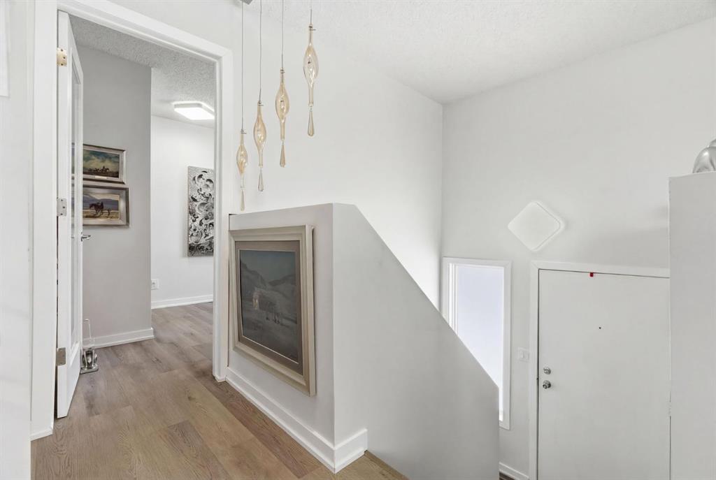 Picture for B, 100 Oak Avenue 