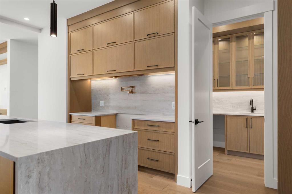 Picture for 2405 4 Avenue NW