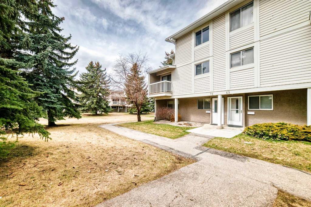 Picture for 72, 3015 51 Street SW