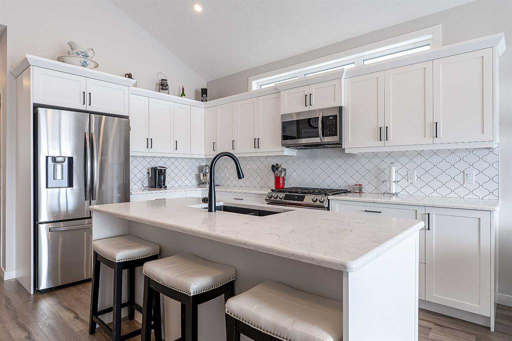 Picture for 511 Kingsmere Way SE