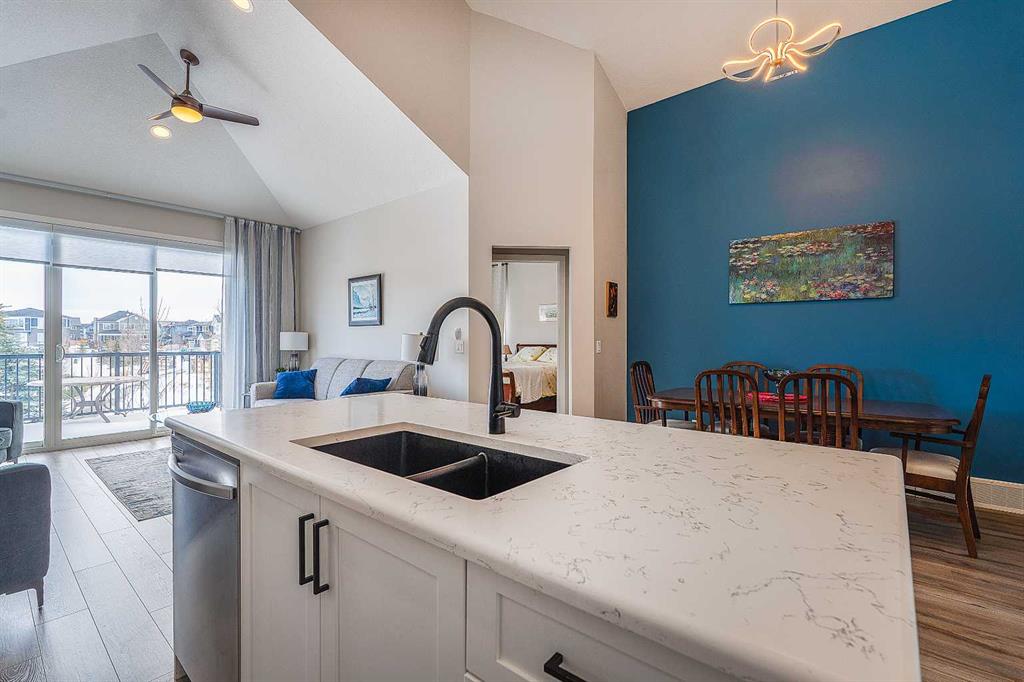 Picture for 511 Kingsmere Way SE