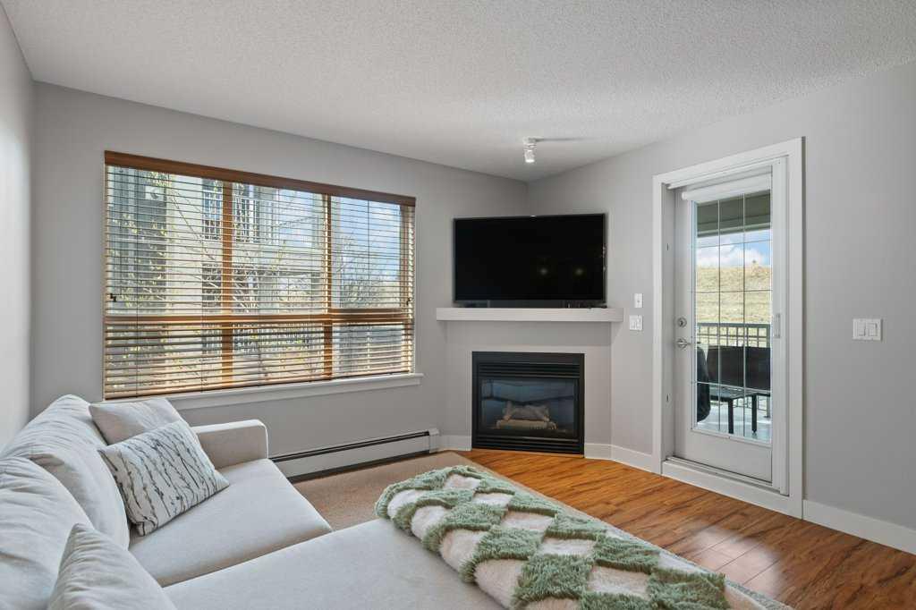 Picture for 215, 35 Richard Court SW