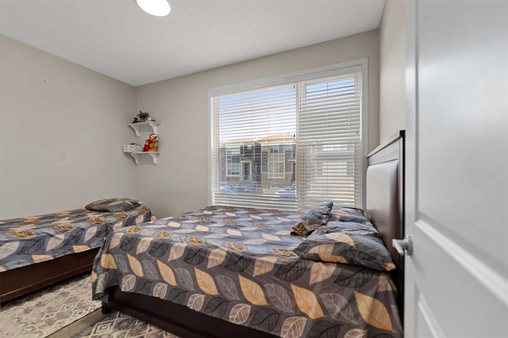 Picture for 286 Cornerstone Crescent NE