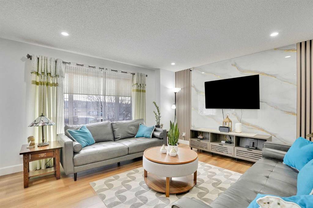 Picture for 972 Windsong Drive SW