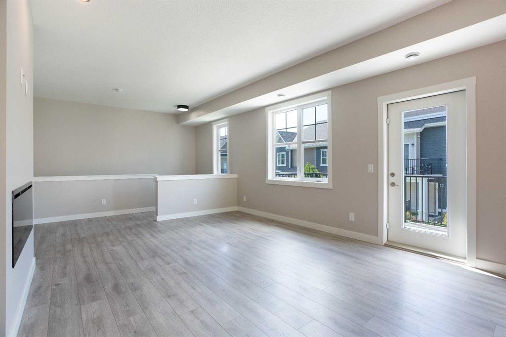Picture for 607 Cranbrook Walk SE