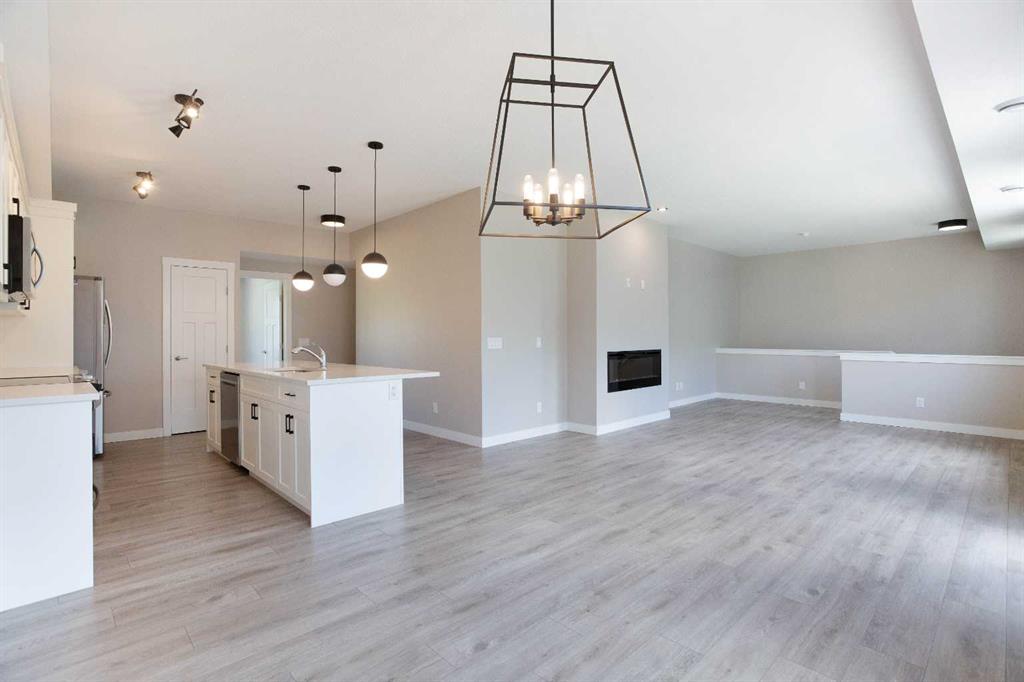 Picture for 607 Cranbrook Walk SE