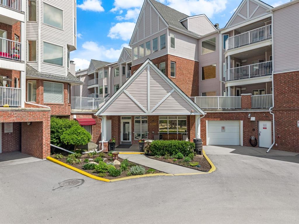 Picture for 1108, 1108 Hawksbrow Point NW