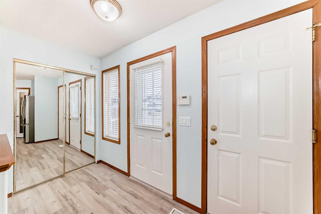 Picture for 11, 33 Stonegate Drive NW