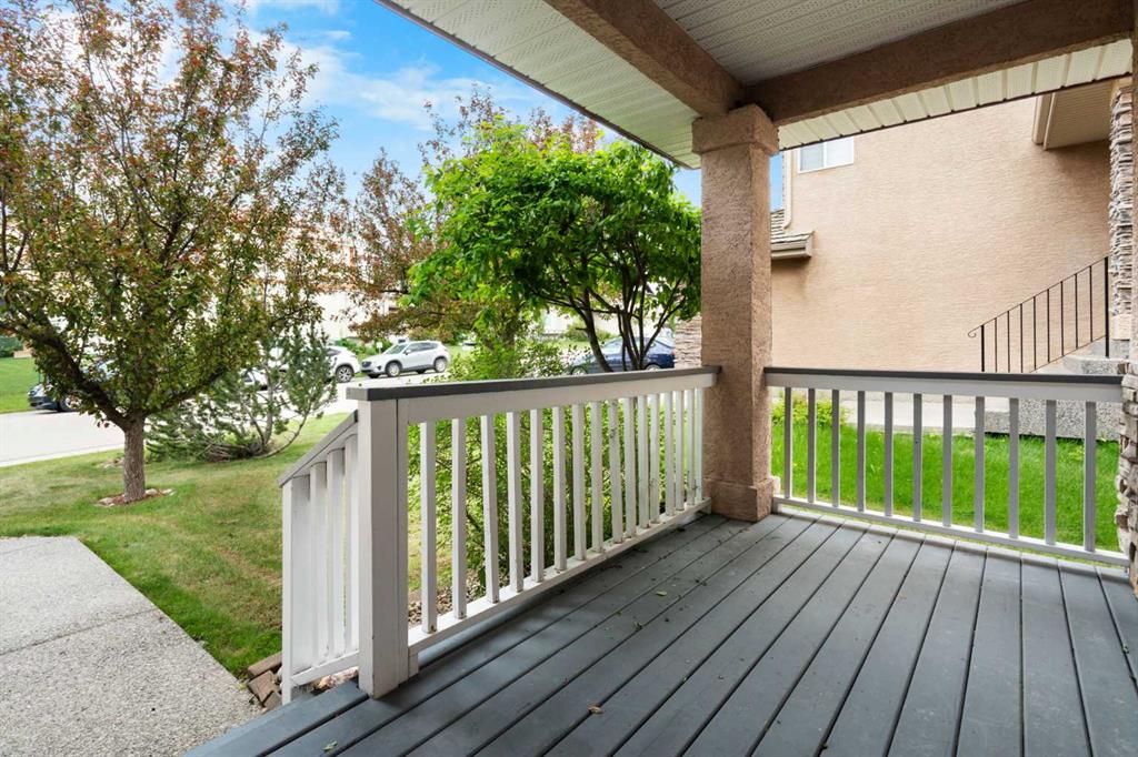 Picture for 79 Royal Crest Way NW